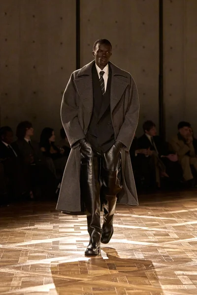 Look 6